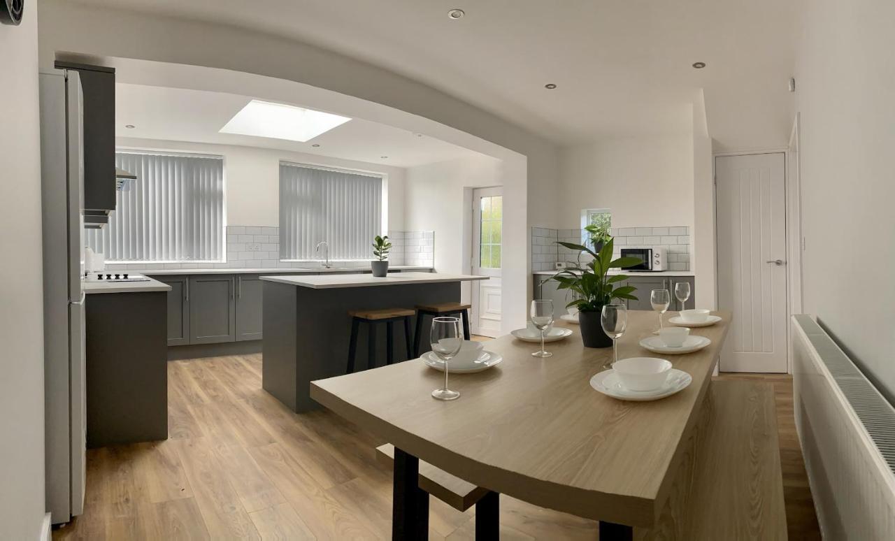 Gateway Getaway In Horsforth Sleeps 7 Villa Leeds  Luaran gambar